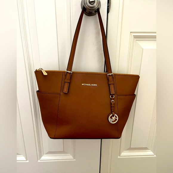 MICHAEL Michael Kors Handbags - Michael Kors Brown Leather Shoulder Bag Like New